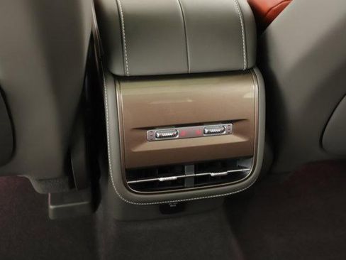 Used 2025 Lincoln Nautilus Black Label AWD/4WD image 27