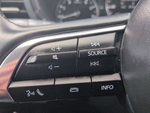 Used 2025 MAZDA MAZDA3 s FWD image 20