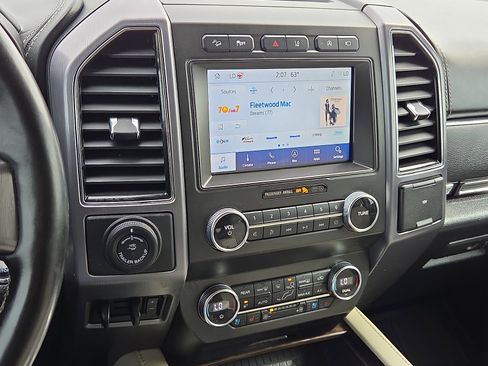 Used 2020 Ford Expedition Platinum image 18