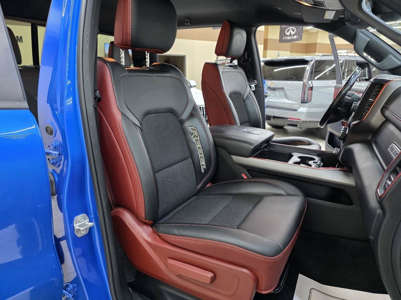 Used 2022 RAM 1500 Rebel AWD/4WD image 17