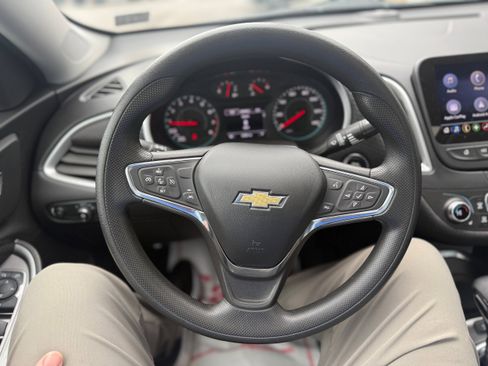 Used 2024 Chevrolet Malibu LT image 14