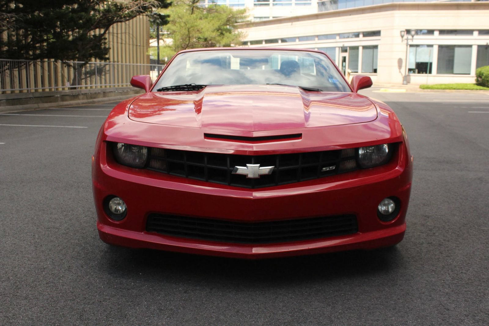 Used 2012 Chevrolet Camaro SS RWD image 3