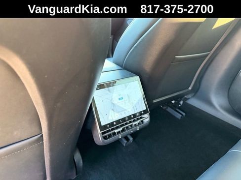 Used 2021 Tesla Model 3 Standard Range Plus image 23