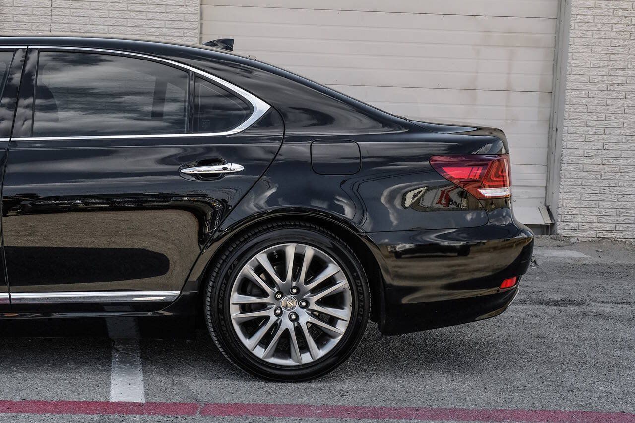 Used 2014 Lexus LS 460 w/ Comfort Package RWD image 22