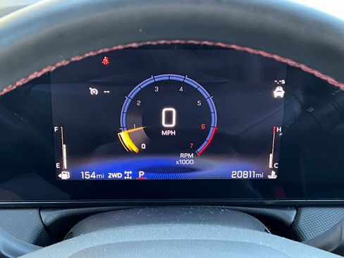 Used 2024 Chevrolet TrailBlazer RS w/ Driver Confidence Package image 21