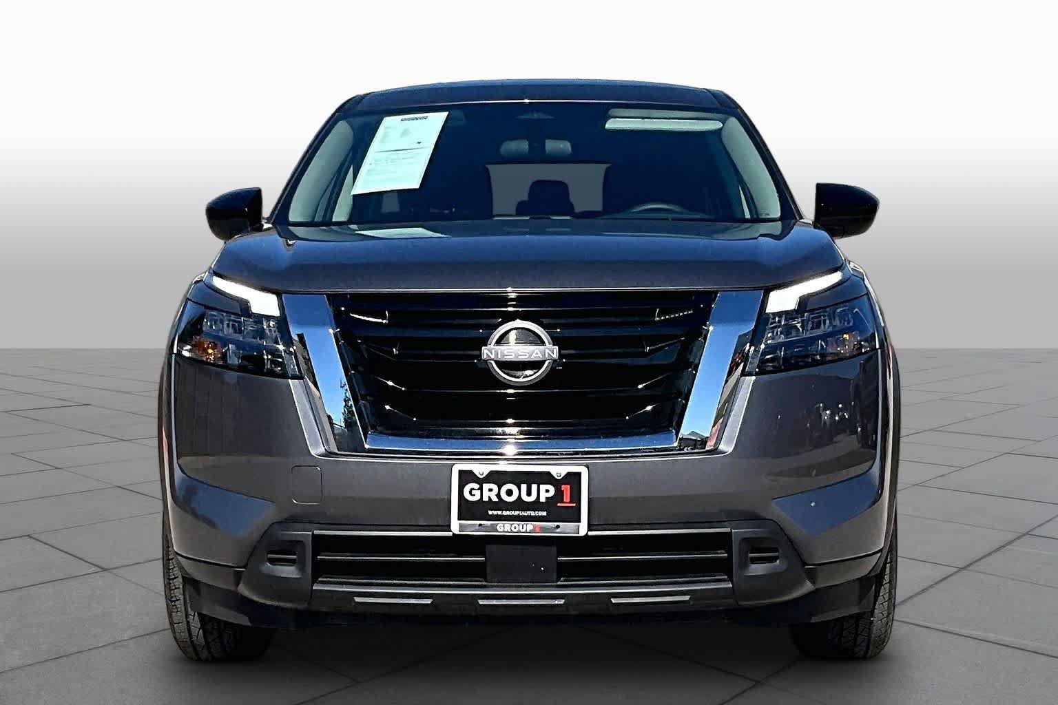 Certified 2025 Nissan Pathfinder S FWD image 4