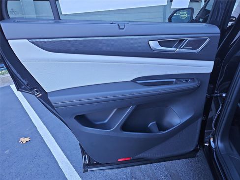 New 2026 Volkswagen Atlas Cross Sport SEL Premium R-Line image 24