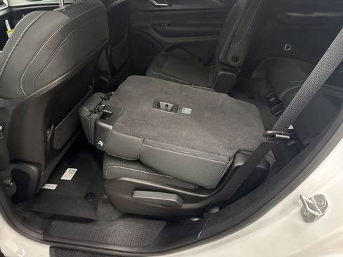 New 2025 Jeep Grand Cherokee L Laredo image 6