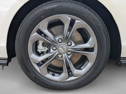 Certified 2025 Honda Accord EX-L image 23