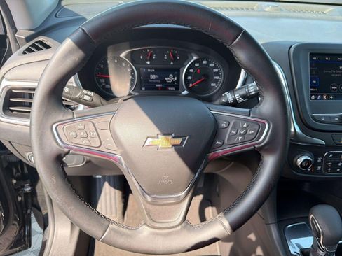 Used 2024 Chevrolet Equinox LT FWD image 16