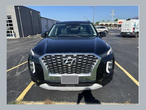 Used 2021 Hyundai Palisade Limited w/ Winter Package AWD/4WD image 1