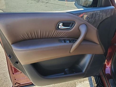 Certified 2022 Nissan Armada Platinum image 17