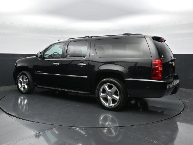 Used 2013 Chevrolet Suburban LTZ AWD/4WD image 7