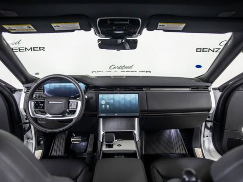 Used 2026 Land Rover Range Rover Long Wheelbase SE AWD/4WD image 29