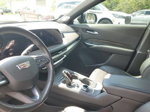 Certified 2024 Cadillac XT4 Sport FWD image 23