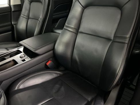 Used 2025 Lincoln Aviator Premiere image 20