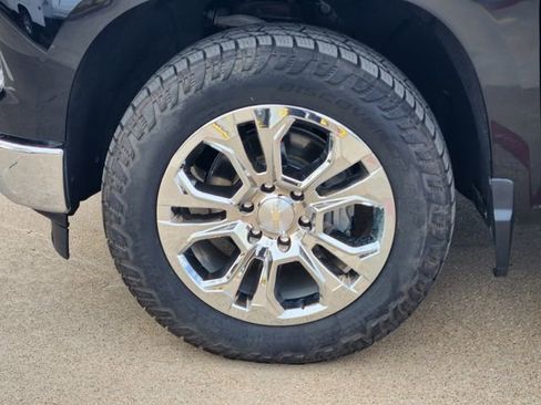 Used 2022 Chevrolet Silverado 1500 LTZ image 10