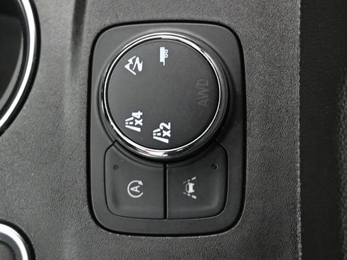 Used 2023 Chevrolet Traverse High Country AWD/4WD image 22