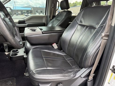 Used 2016 Ford F150 XLT RWD image 10