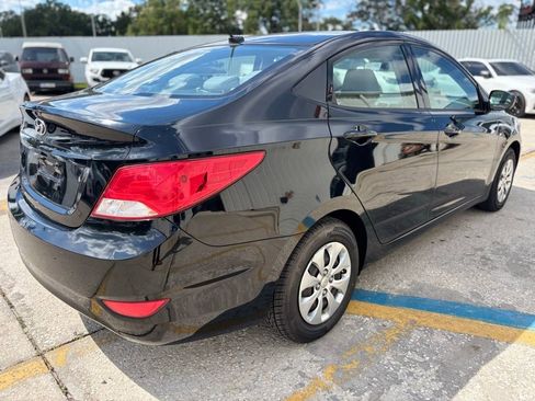 Used 2017 Hyundai Accent SE image 5