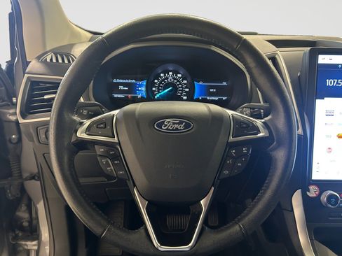 Used 2024 Ford Edge SEL AWD/4WD image 13