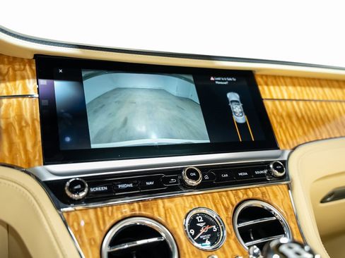 Used 2020 Bentley Continental GT V8 image 47