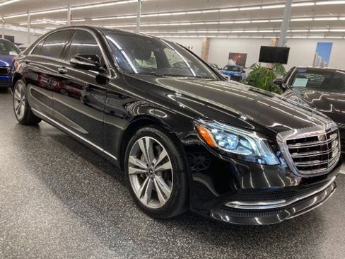 Used 2018 Mercedes-Benz S 560 4MATIC Sedan image 3