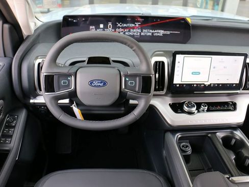 New 2026 Ford Expedition Active AWD/4WD image 23