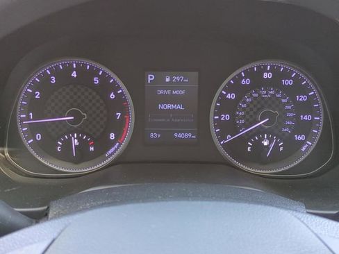 Used 2019 Hyundai Elantra SEL FWD image 25