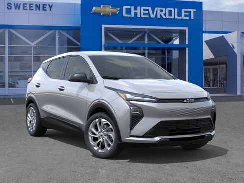 New 2027 Chevrolet Bolt LT w/ Comfort Package FWD image 7