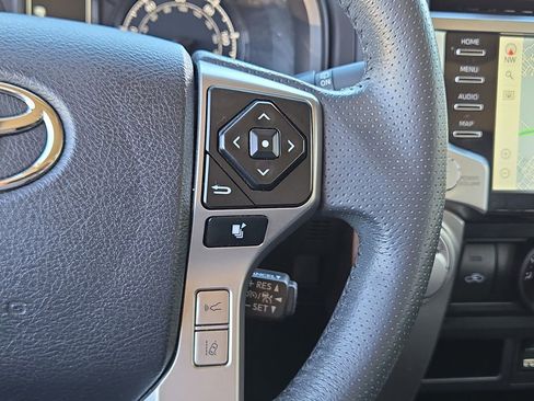 Used 2022 Toyota 4Runner SR5 Premium image 27