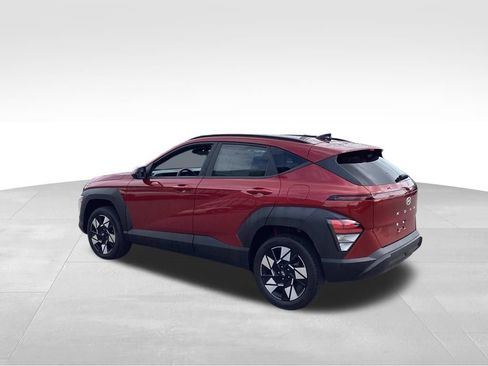 Used 2024 Hyundai Kona SEL AWD/4WD image 4