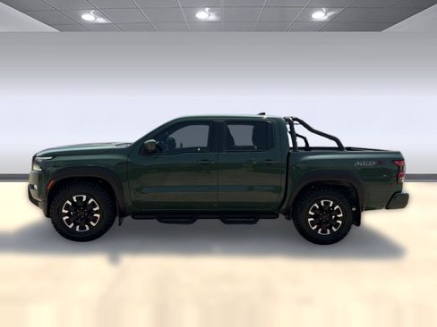 Used 2022 Nissan Frontier Pro-X RWD image 2