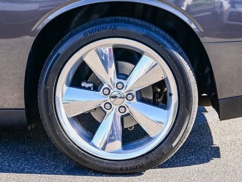 Used 2015 Dodge Challenger R/T Plus image 9