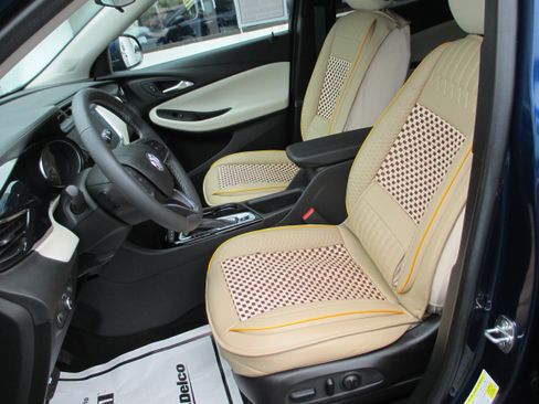Used 2023 Buick Encore GX Select AWD/4WD image 15