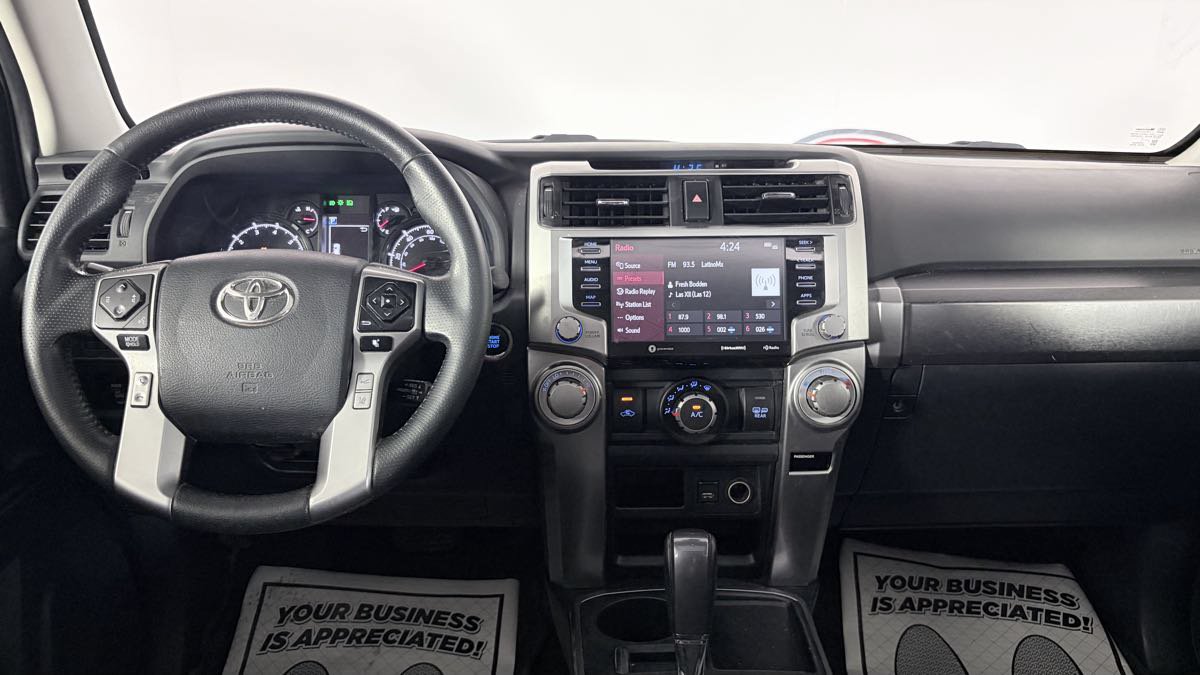 Used 2021 Toyota 4Runner SR5 Premium w/ Moonroof Package RWD image 31