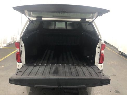 Used 2021 Chevrolet Silverado 1500 High Country image 11