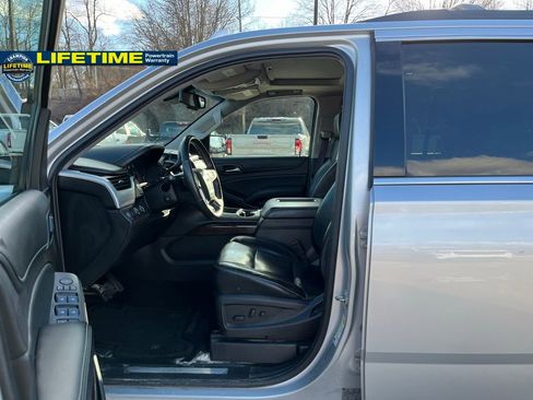 Used 2016 GMC Yukon XL SLT w/ Open Road Package image 19