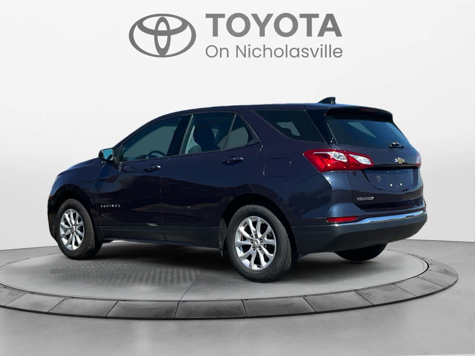 Used 2018 Chevrolet Equinox LS FWD image 3