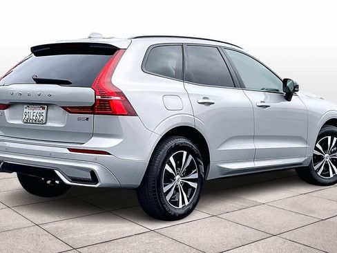 Used 2025 Volvo XC60 B5 Core w/ Climate Package image 16