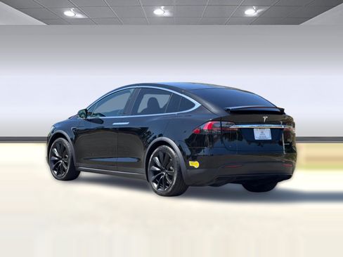 Used 2021 Tesla Model X Long Range AWD/4WD image 3