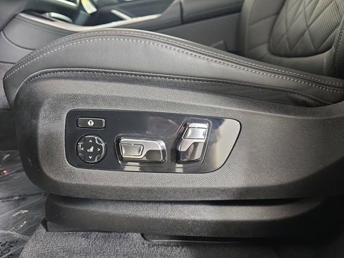 Used 2026 BMW X5 xDrive50e w/ M Sport Package AWD/4WD image 32