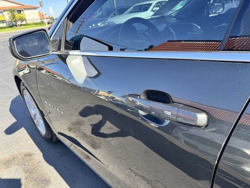 Used 2016 Chevrolet Malibu LT FWD image 14