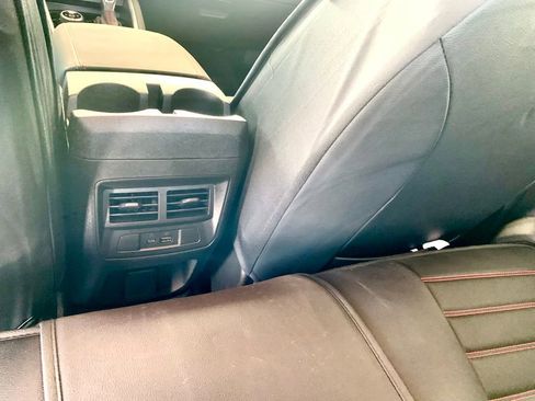 Used 2024 Chevrolet Colorado Z71 w/ Z71 Convenience Package 2 AWD/4WD image 21