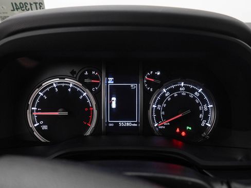 Used 2022 Toyota 4Runner Limited AWD/4WD image 28