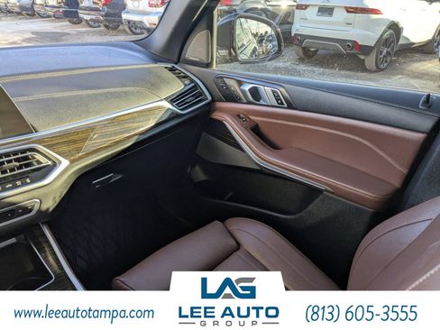 Used 2020 BMW X5 M50i w/ Premium Package image 17