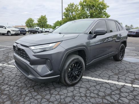Used 2023 Toyota RAV4 LE FWD image 11