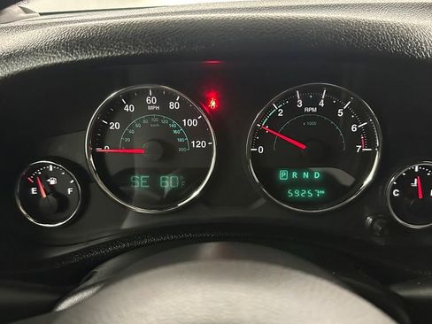 Used 2017 Jeep Wrangler Unlimited Sahara w/ Connectivity Group image 19