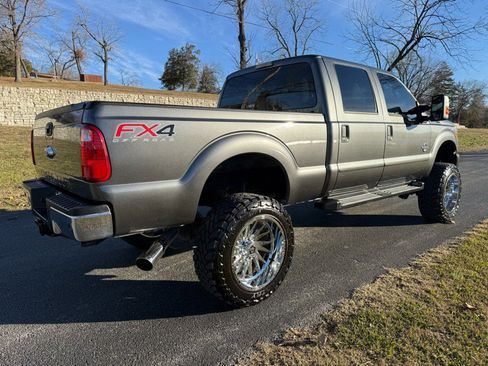Used 2016 Ford F250 XLT w/ XLT Value Package image 7