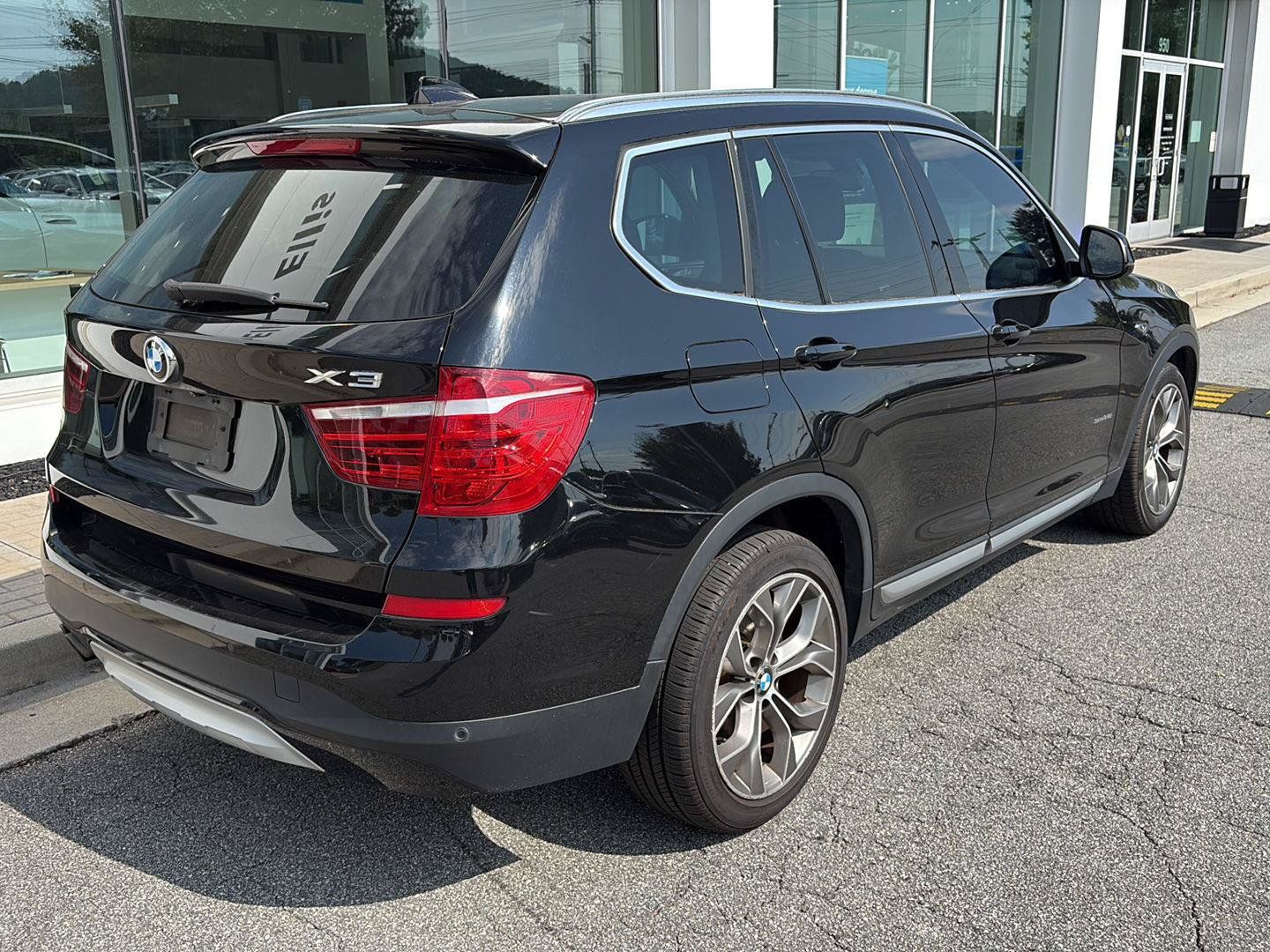 Used 2017 BMW X3 sDrive28i RWD image 8